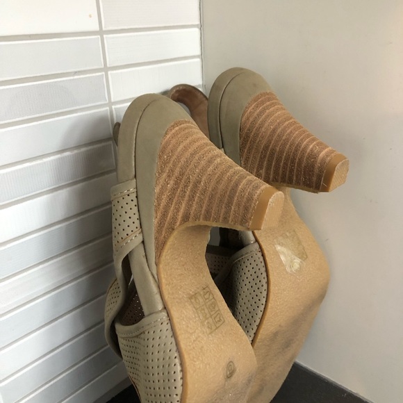 Greenwich Village women’s heels - Picture 9 of 11